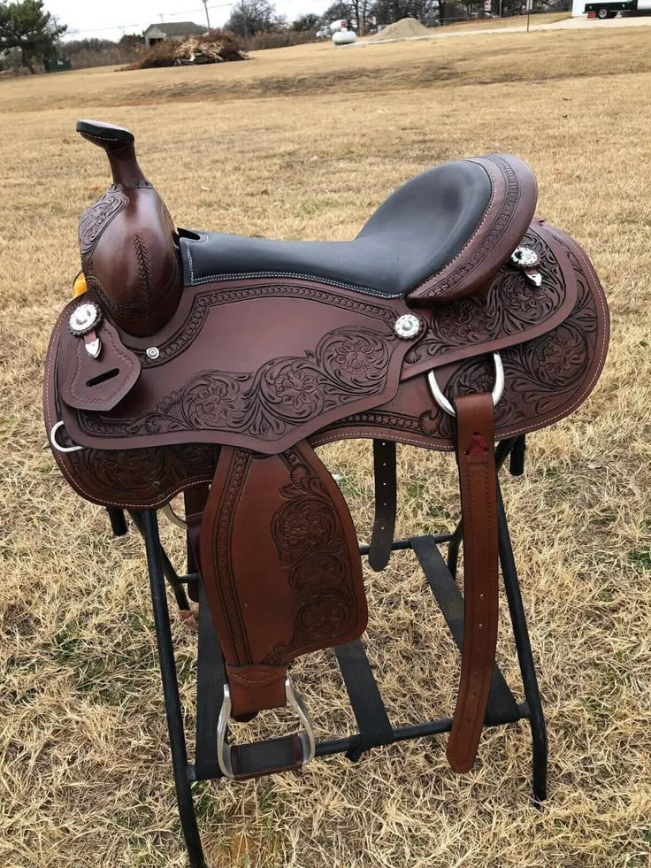 What to Look for Before Buying a Used Saddle